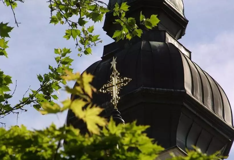 Hotelli Haus Der Begegnung Heilig Geist