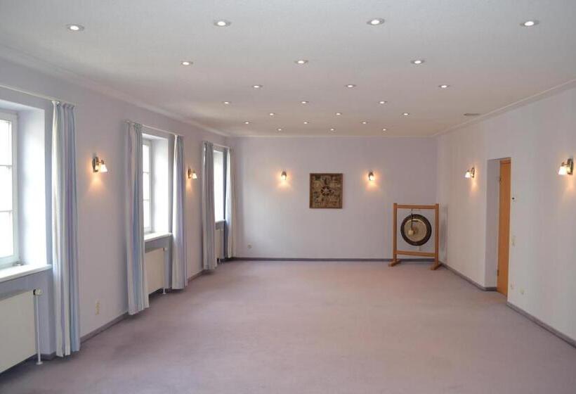 Отель Haus Der Begegnung Heilig Geist