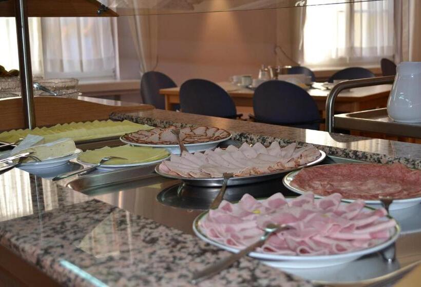 Отель Haus Der Begegnung Heilig Geist