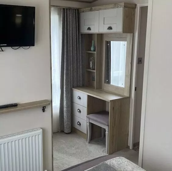 Hotelli Immaculate 3 Bed Lodge In Out Rawcliffe