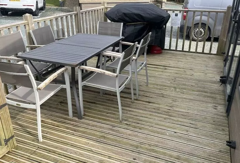 Hotelli Immaculate 3 Bed Lodge In Out Rawcliffe