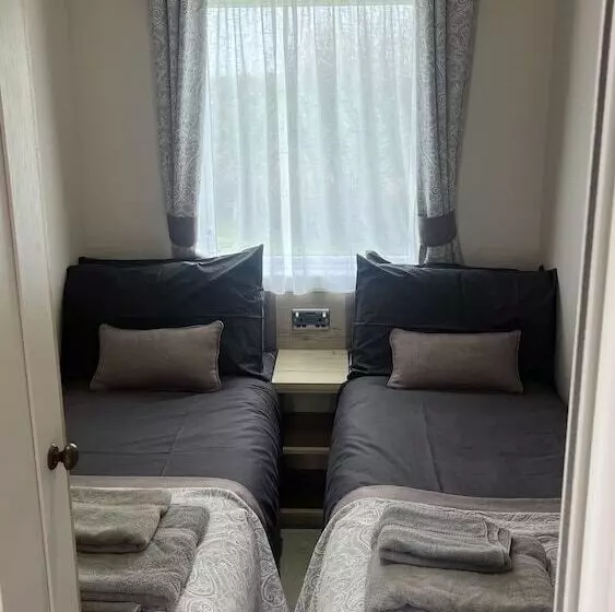 Hotelli Immaculate 3 Bed Lodge In Out Rawcliffe