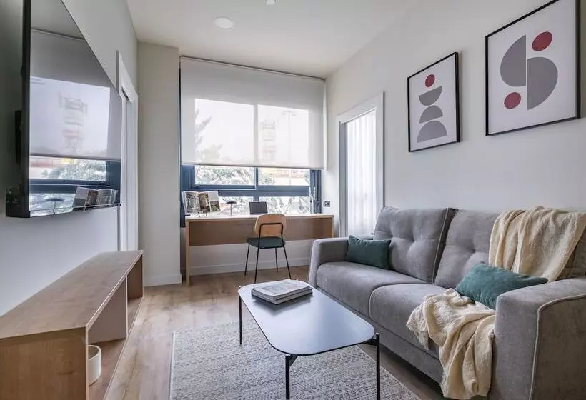 ホテル The Flexy Living Tres Cantos