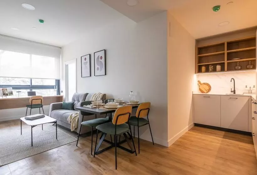 ホテル The Flexy Living Tres Cantos