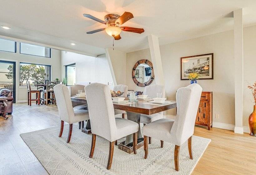 Newly Remodeled Lakefront Granbury Escape W/ Dock!