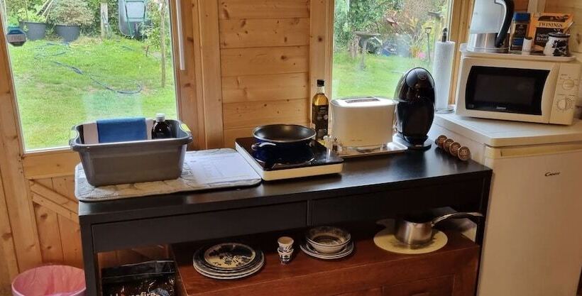 Glamping Cabin   Great For Hikers   Breakfast Inc!
