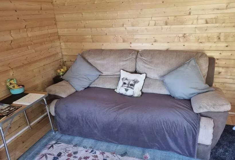 Glamping Cabin   Great For Hikers   Breakfast Inc!