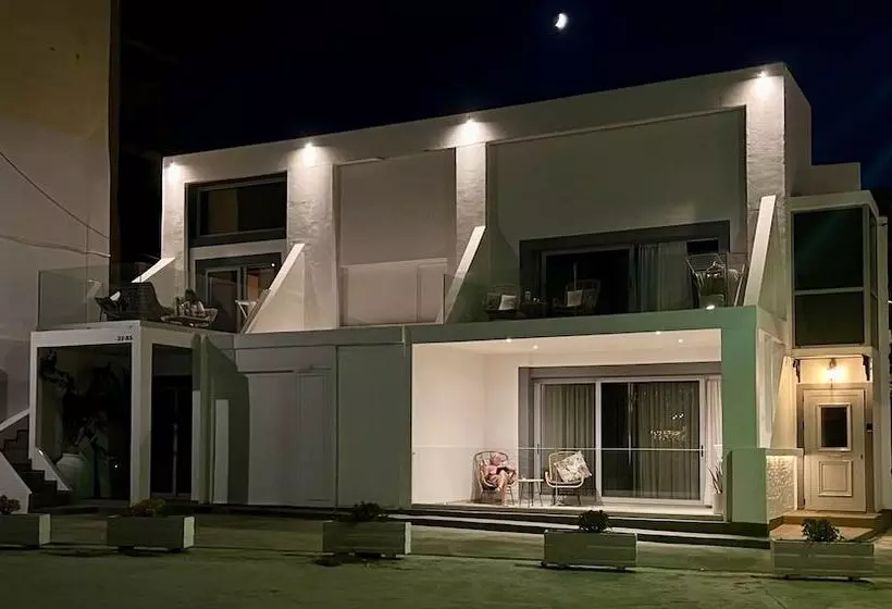 Mare Suites