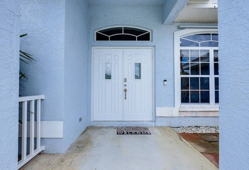Pet Friendly Fort Pierce Home W/ Pool & Kayaks!