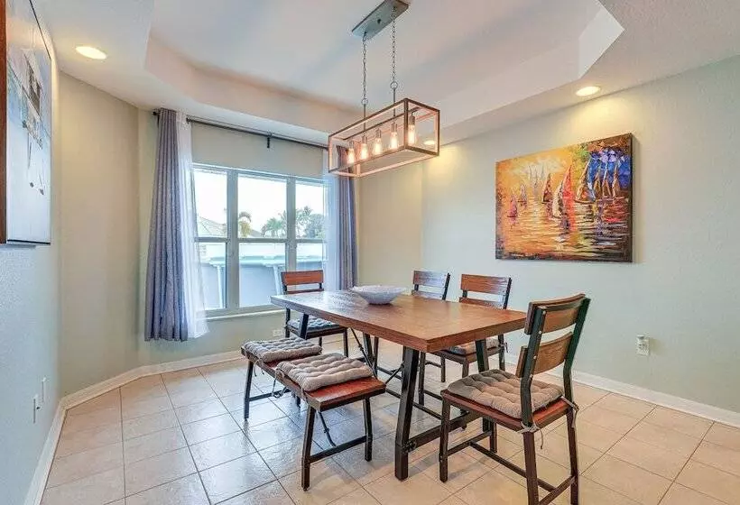 Pet Friendly Fort Pierce Home W/ Pool & Kayaks!