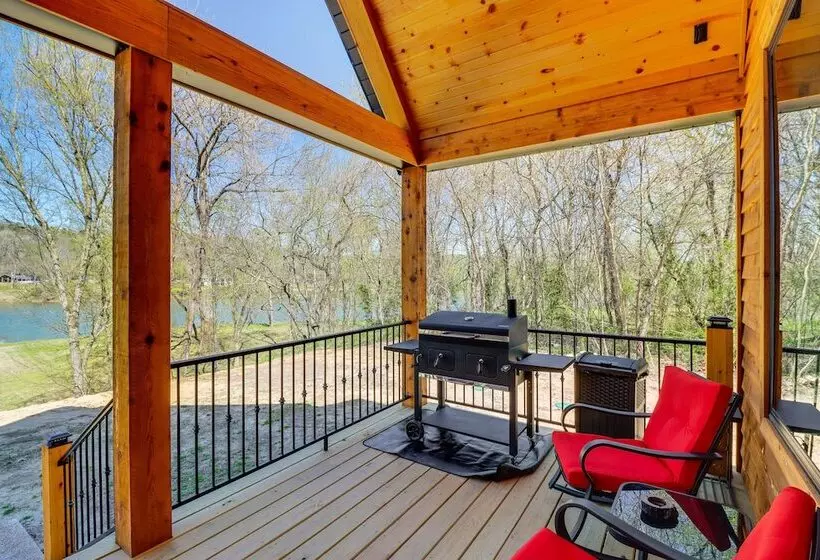 Riverfront Mountain View Cabin W/ Deck & Grill!