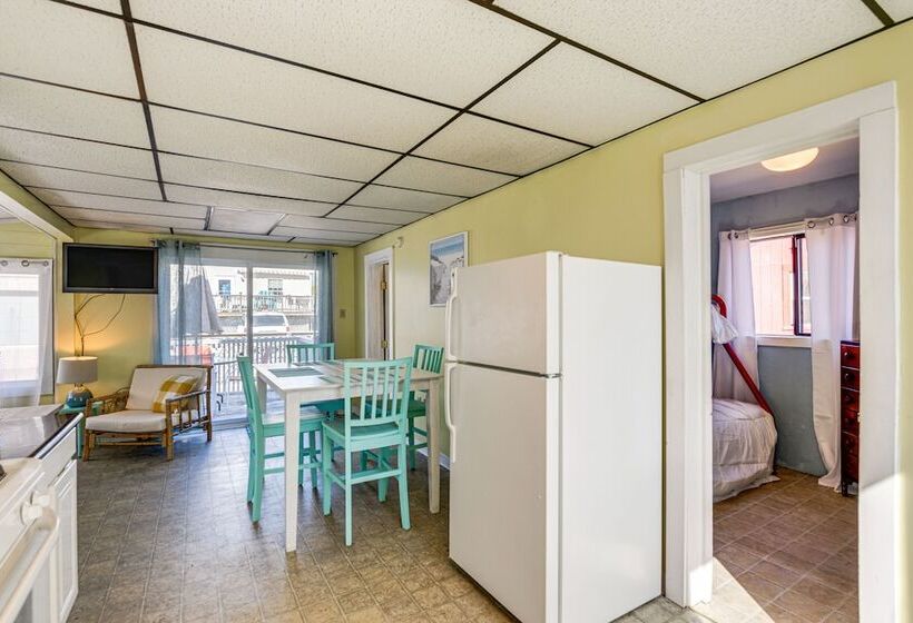 Sunset Bay Cottage W/ Fire Pit: Walk To Beach!