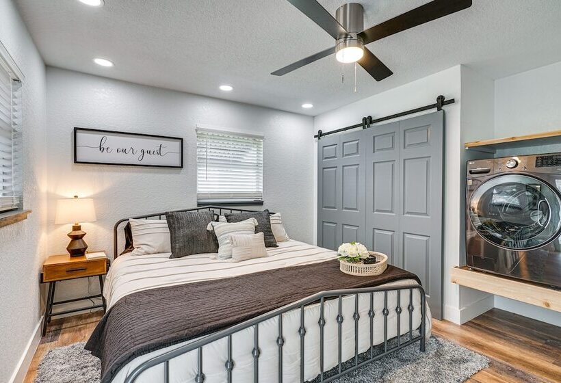 Updated Punta Gorda Home ~ 1 Mi To Laishley Park!