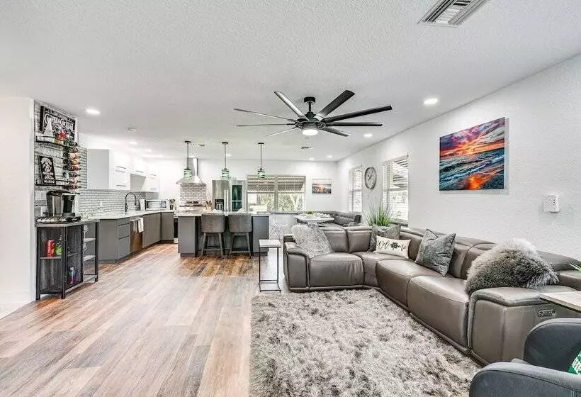 Updated Punta Gorda Home ~ 1 Mi To Laishley Park!