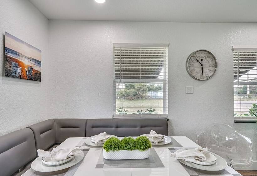 Updated Punta Gorda Home ~ 1 Mi To Laishley Park!