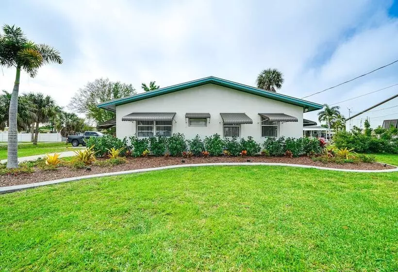 Updated Punta Gorda Home ~ 1 Mi To Laishley Park!