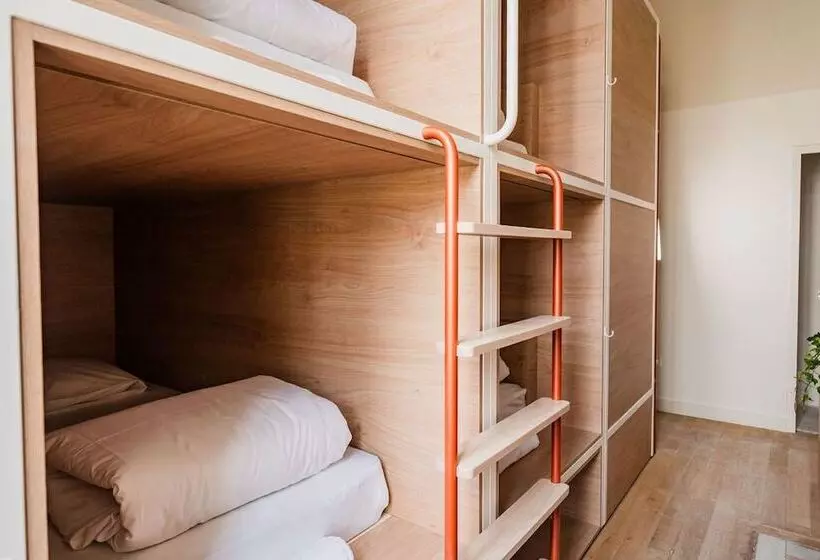 هاستل Central La Rochelle