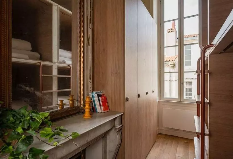 هاستل Central La Rochelle