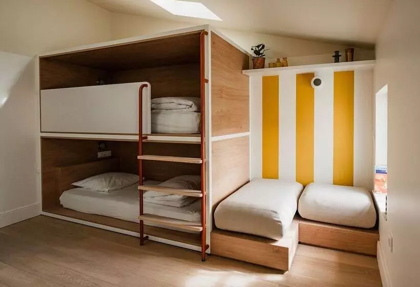 هاستل Central La Rochelle