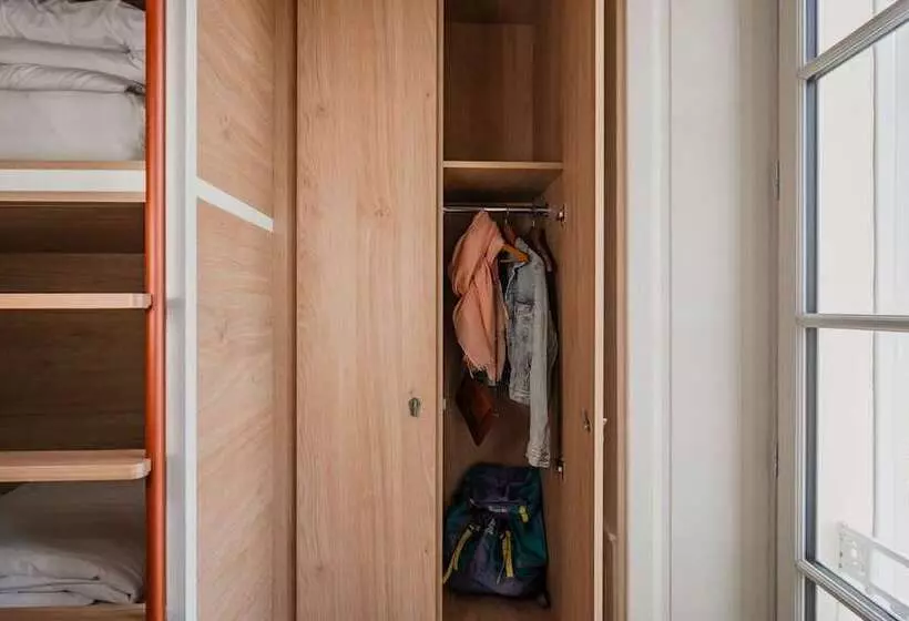 هاستل Central La Rochelle