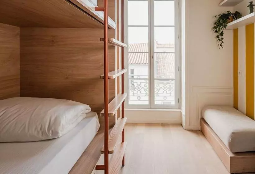 هاستل Central La Rochelle
