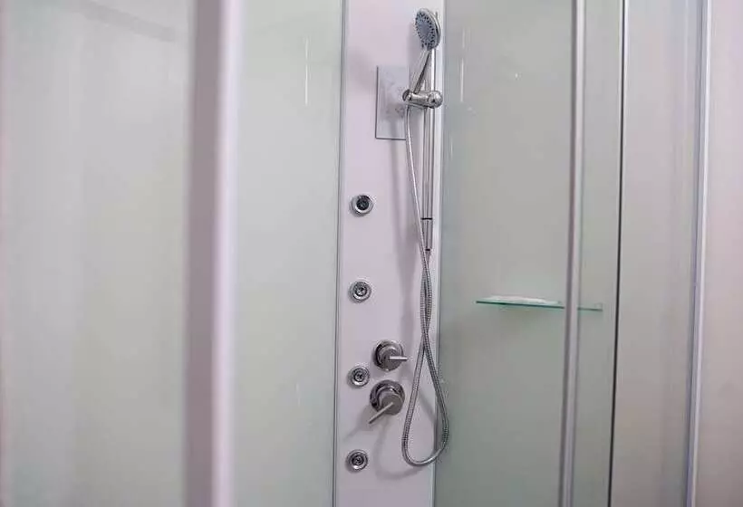 ベッドアンドブレックファースト Boccadoro Rooms