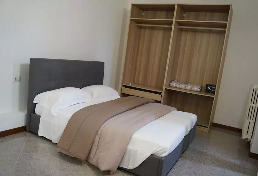 ベッドアンドブレックファースト Boccadoro Rooms