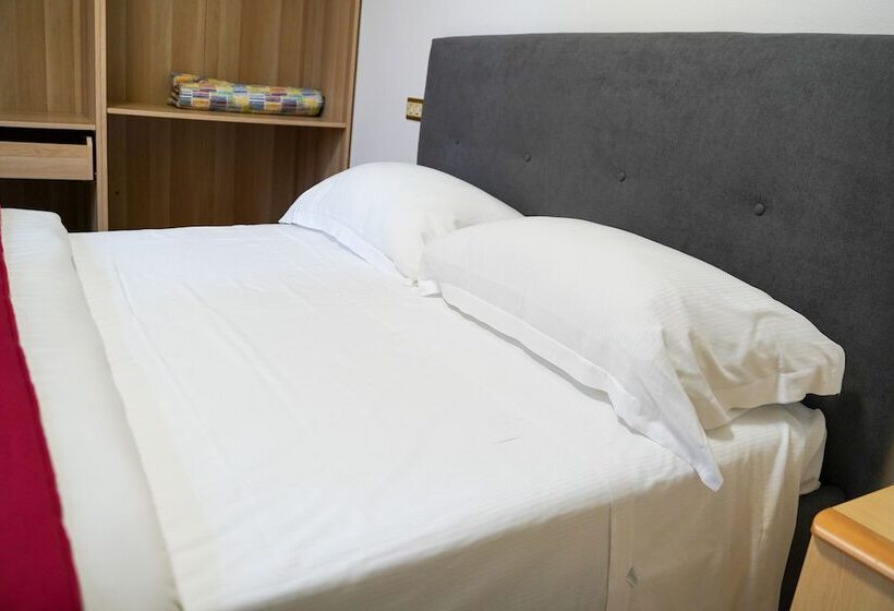 민박 Boccadoro Rooms