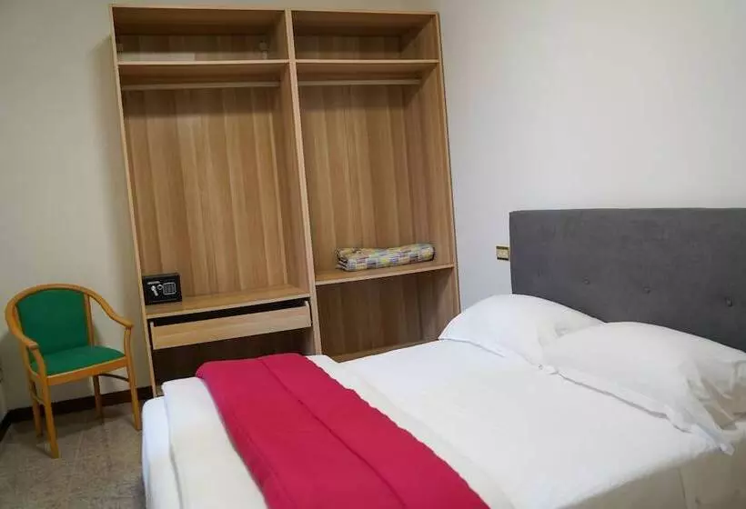 ベッドアンドブレックファースト Boccadoro Rooms