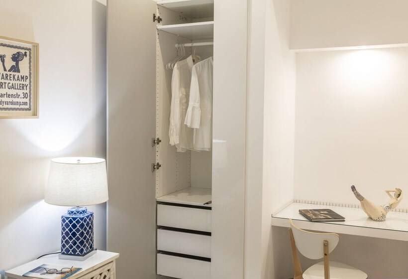 ベッドアンドブレックファースト Gheba Suites