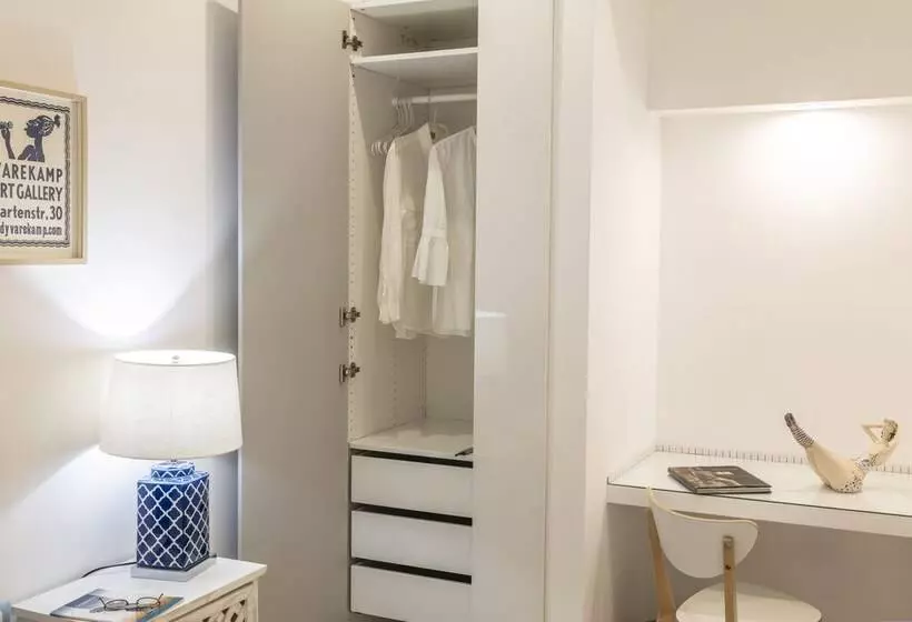 ベッドアンドブレックファースト Gheba Suites