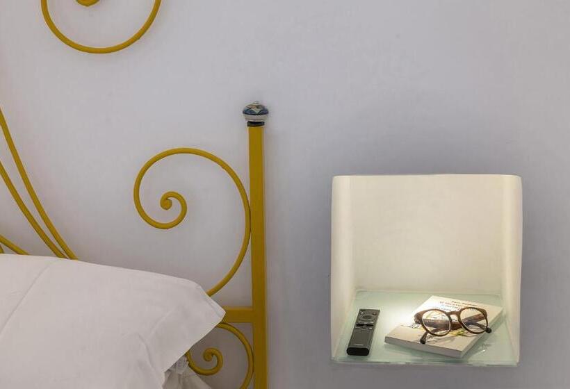 ベッドアンドブレックファースト Gheba Suites