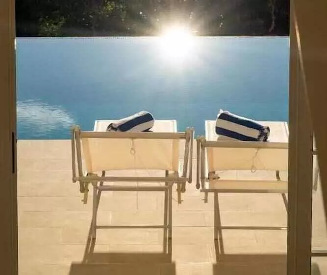 تختخواب و صبحانه Villa Panoramic Seaview