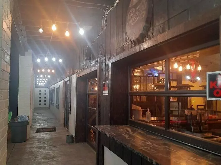 Black River Motel And Restaurant