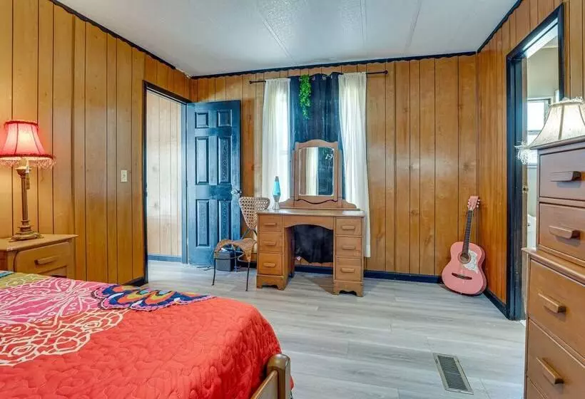 Cozy New Braunfels Retreat W/ Lake Dunlap Access