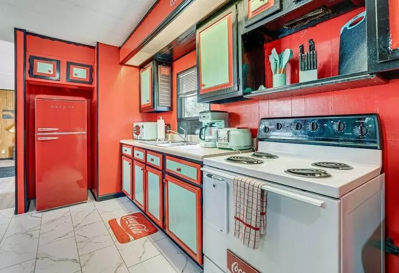 Cozy New Braunfels Retreat W/ Lake Dunlap Access