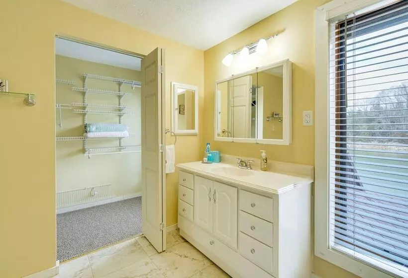 Duck And Bug S Cabin  On Boone Lake W/ Boat Dock!