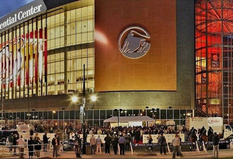 Elite Terrace   Spacious Apt W Terrace