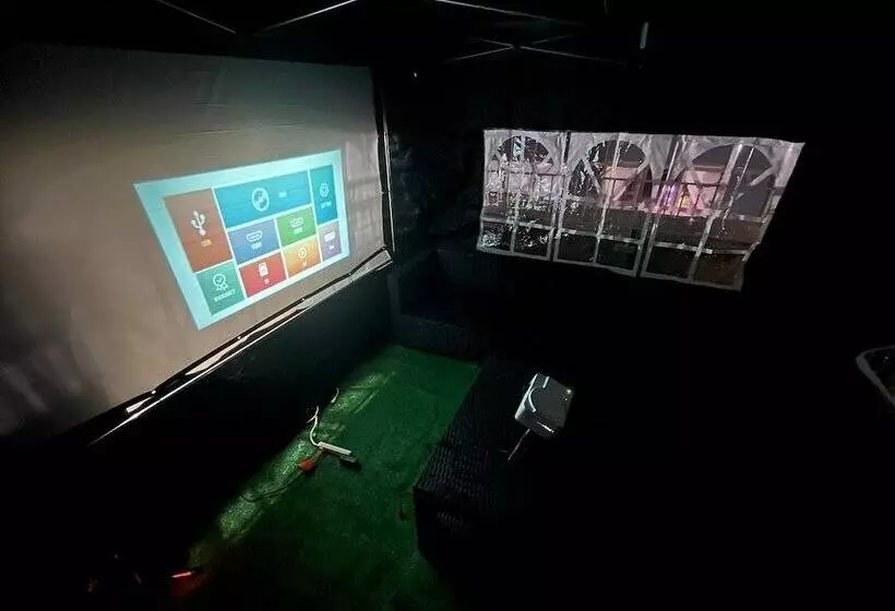 Elite Terrace   Spacious Apt W Terrace