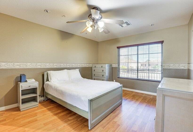 Expansive Peoria Home W/ Pool + Outdoor Kitchen!