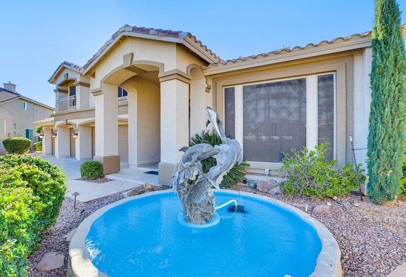 Expansive Peoria Home W/ Pool + Outdoor Kitchen!