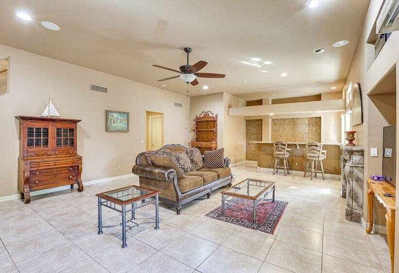 Expansive Peoria Home W/ Pool + Outdoor Kitchen!