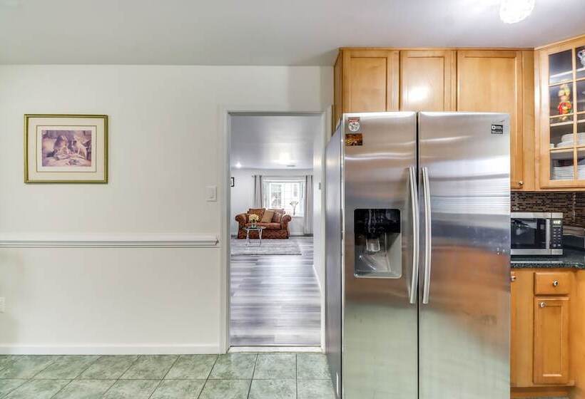 Family Friendly Home In Bowie W/ Fenced Yard!