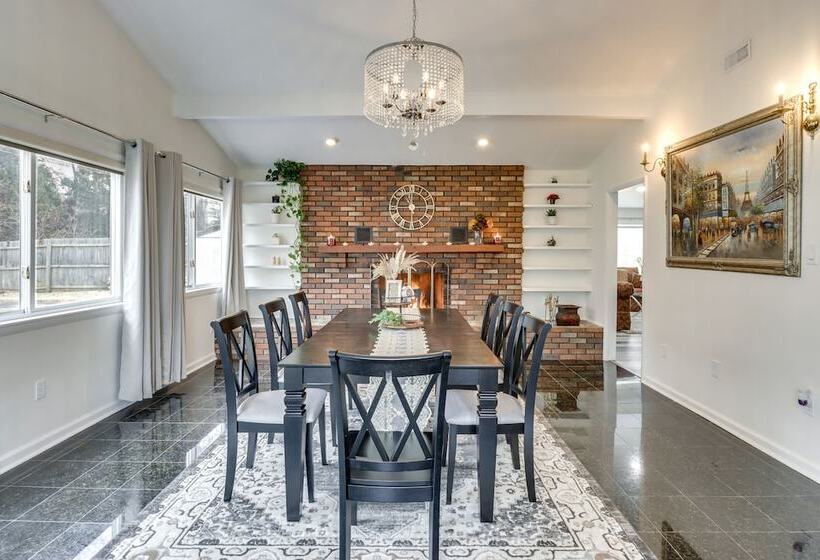 Family Friendly Home In Bowie W/ Fenced Yard!