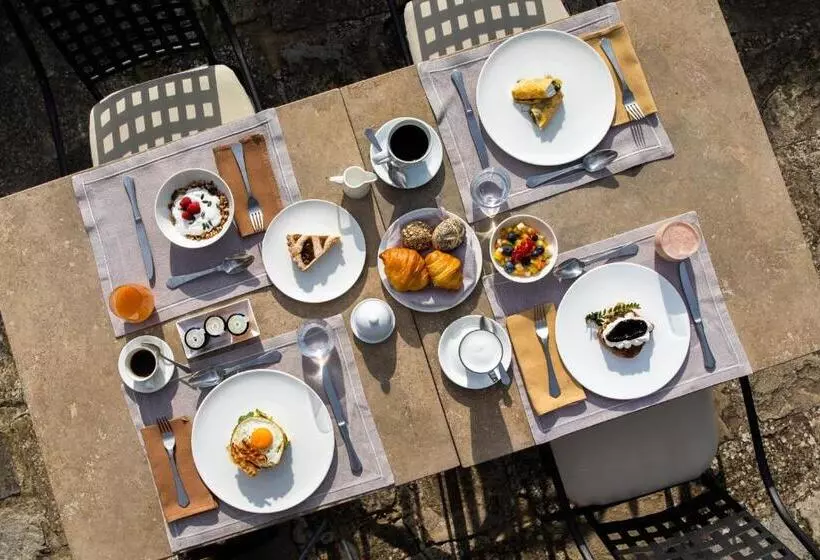 簡易ホテル Monteverdi Tuscany