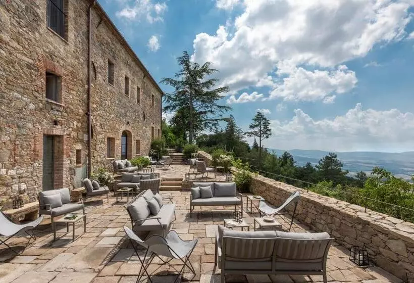 簡易ホテル Monteverdi Tuscany