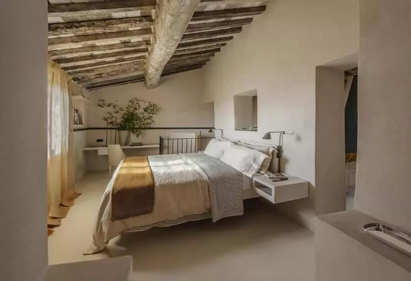 簡易ホテル Monteverdi Tuscany