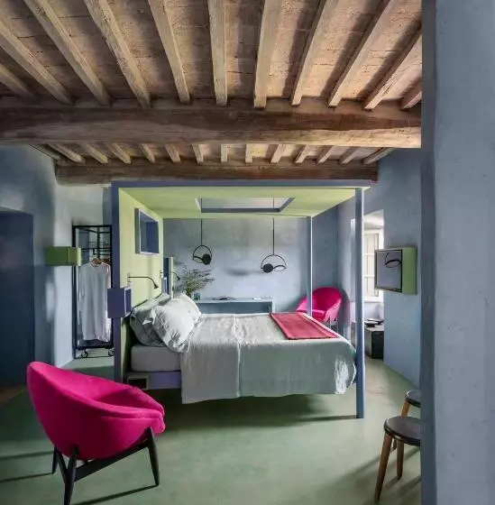 簡易ホテル Monteverdi Tuscany