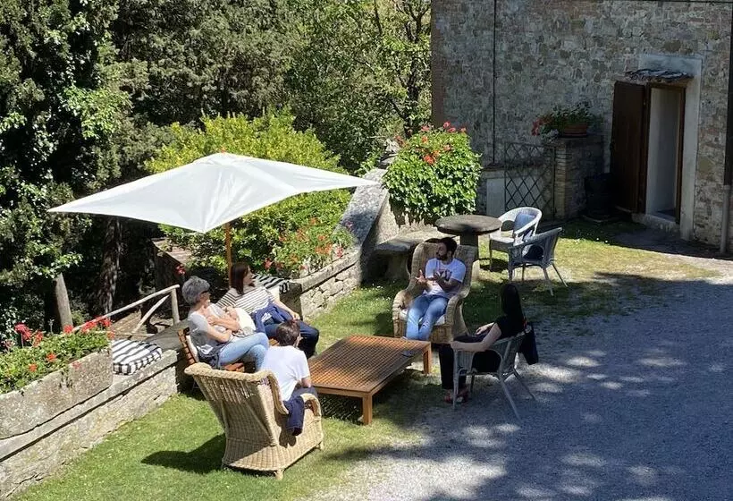 Hostelli Tenuta Di Camporsevoli