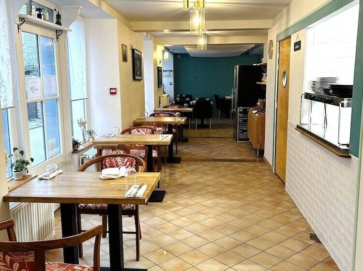 Отель Hôtel   La Cuisine Des Lulus